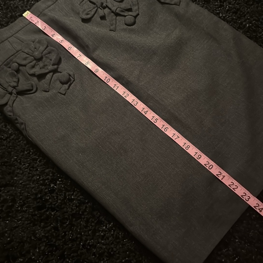Moschino Cheap and Chic Floral Appliqué Pencil Skirt Dark Grey Size Small - Picture 9 of 11